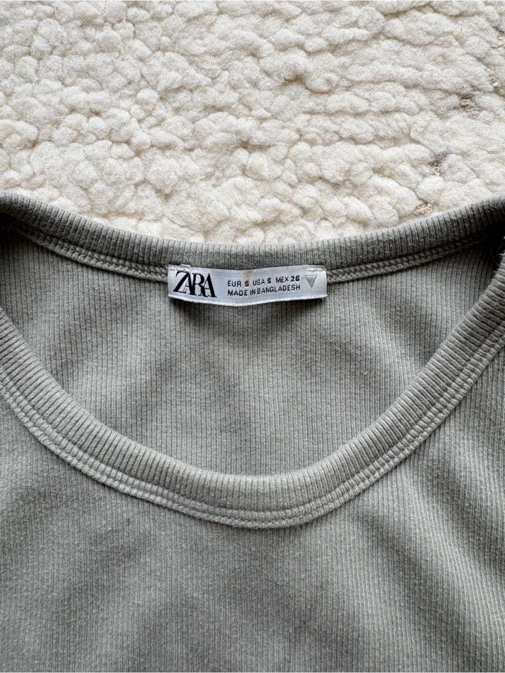 Zara Olive Ribbed Crop Tank - Picture 3 of 3